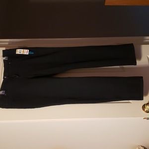 NWT INC International Concepts Skinny Leg Regular Fit Short Size 16 Short